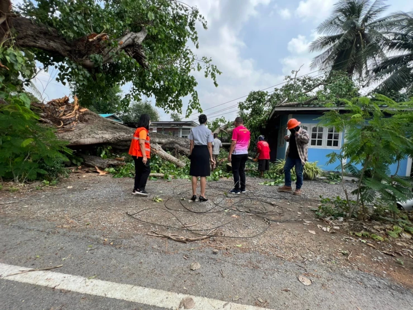 ปภ.เผย พายุฤดูร้อนถล่ม 21 จว. เสียหายกว่า 3 พันหลัง เตือน 19 จว.ยังต้องระวัง