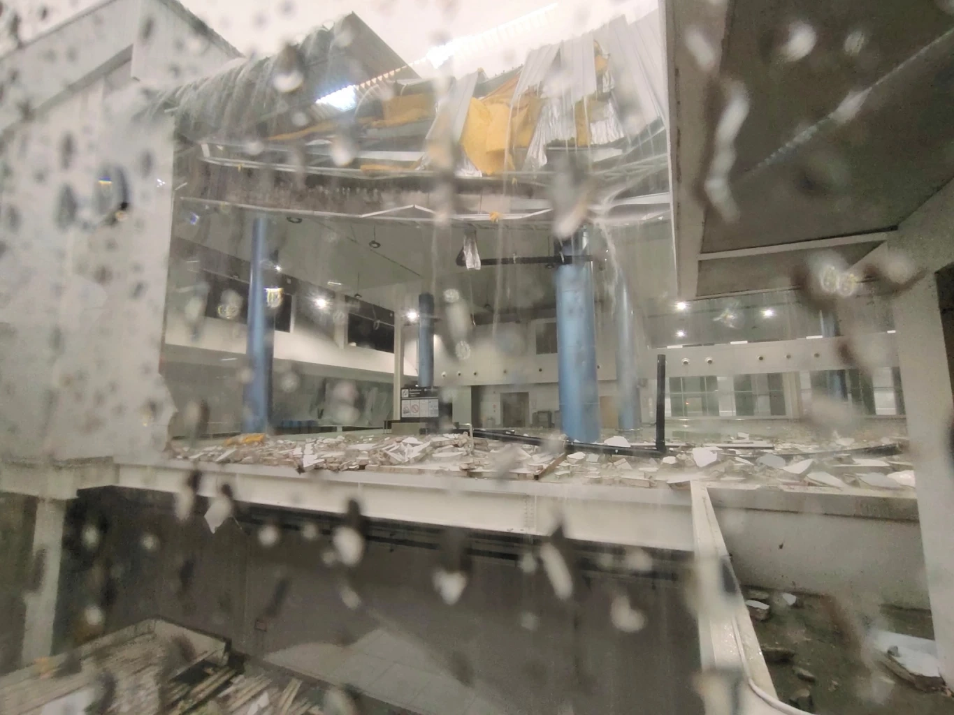 ระทึก! อ้างกำแพงอาคารส่วนต่อเติม "สนามบินดอนเมือง" ทรุดตัว ไร้บาดเจ็บ