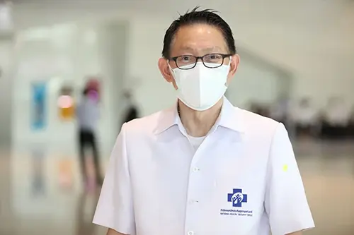 นพ.จเด็จ ธรรมธัชอารี เลขาธิการสำนักงานหลักประกันสุขภาพแห่งชาติ (สปสช.) 