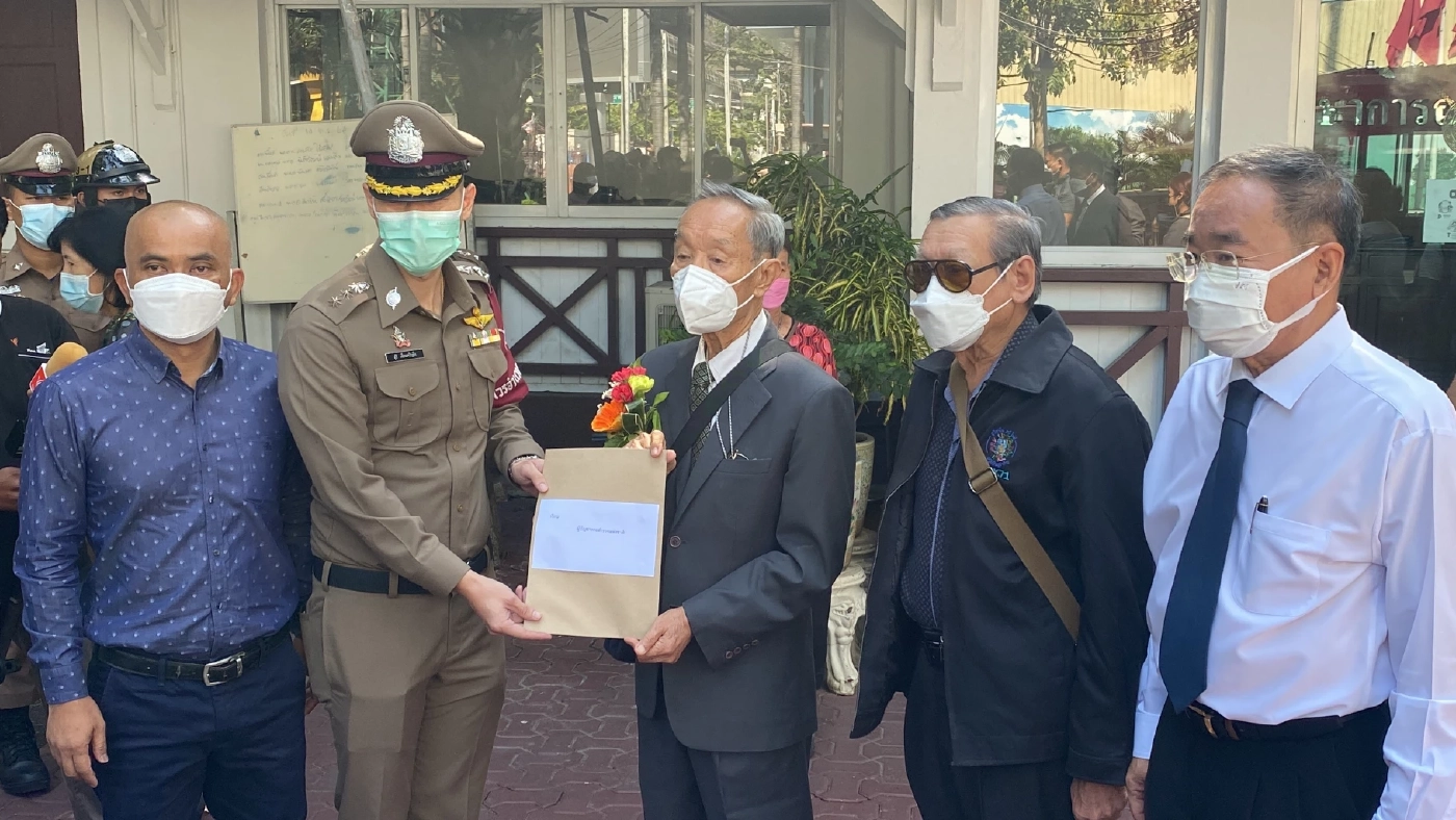 "ชาญวิทย์ เกษตรศิริ" ร้อง ผบ.ตร.อ้าง ชายฉกรรจ์คุกคาม