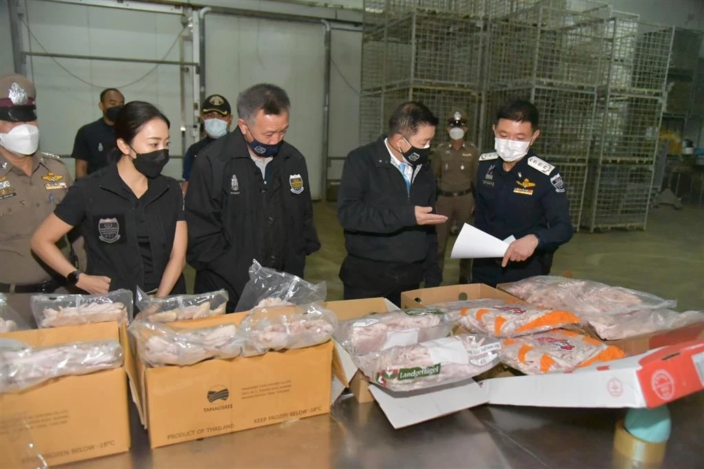 DSI จับชิ้นส่วนไก่ลักลอบนำเข้าจากอเมริกาใต้มาสวมเป็นสินค้าไทยเพื่อขาย