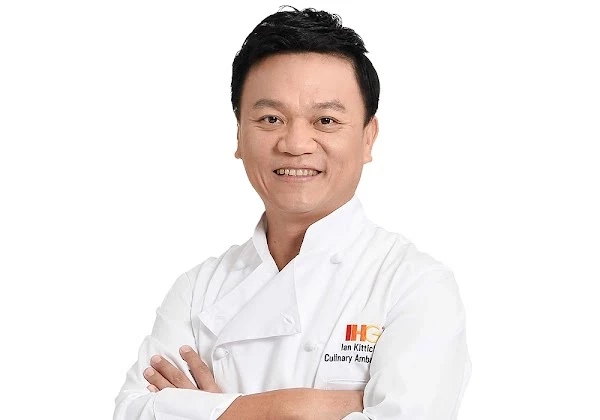 กาตาร์ แอร์เวย์ส ฉลองครบรอบ 25 ปี สานต่อเมนูอาหารไทยกับเชฟเอียน