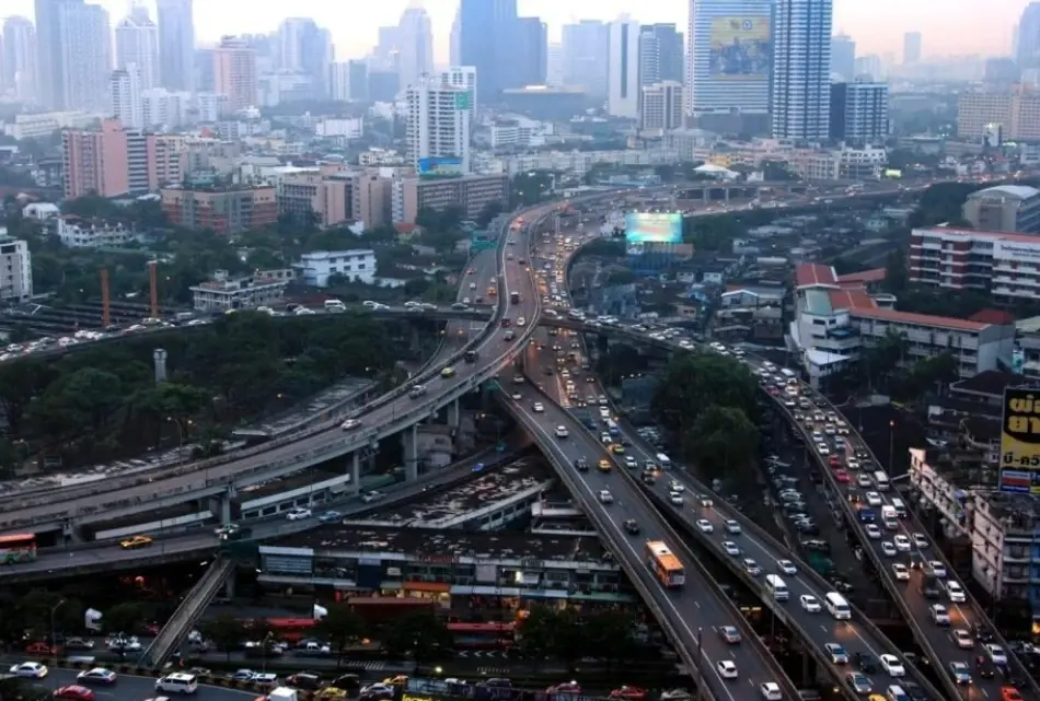 อัปเดต ! ทางด่วนฟรี-ที่จอดฟรี ช่วงเทศกาลสงกรานต์ 2565