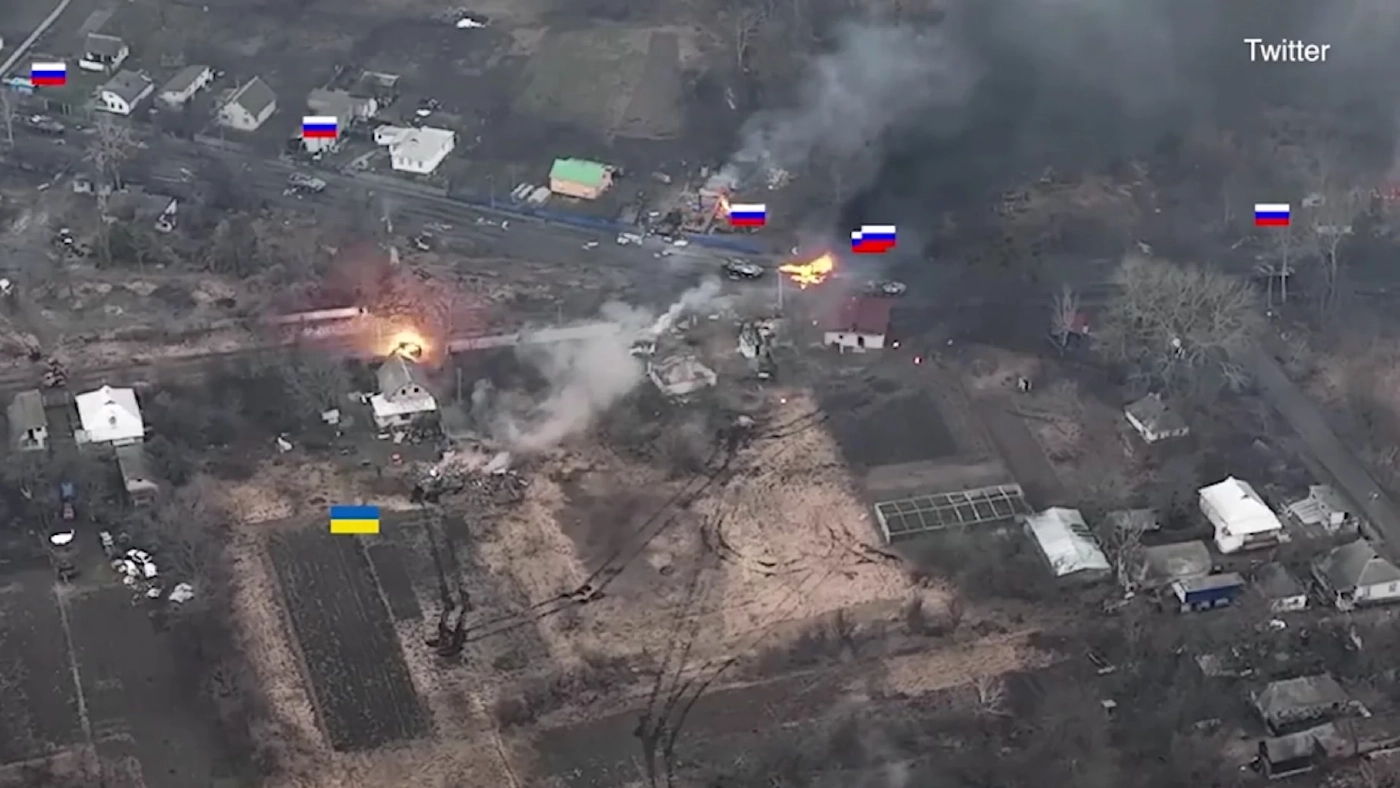 รถถังยูเครนลุยเดี่ยวถล่มขบวนรถถังรัสเซีย