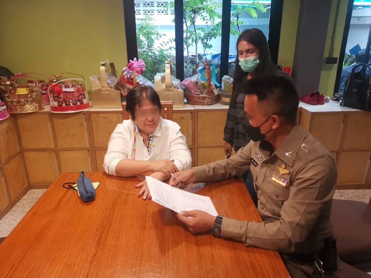 บุกจับ “เจ๊อ้อย” คนดังสิงหนครรุกที่เขาน้อย