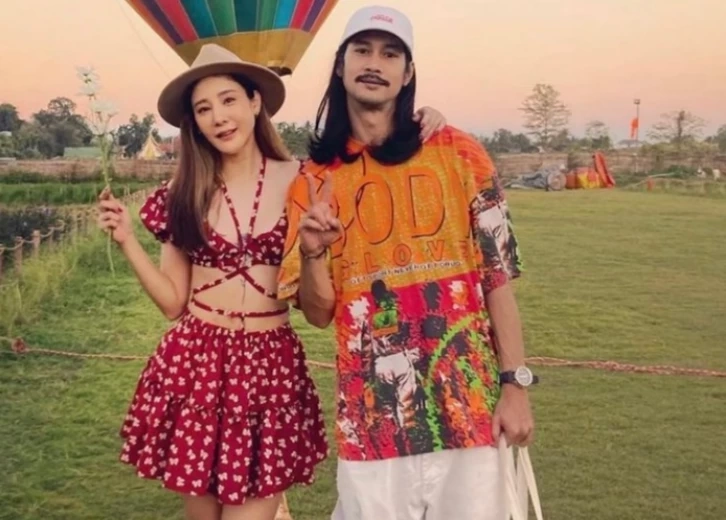 &quot;เบิร์ด&quot; โชว์รอยสักใหม่ฝีมือ &quot;กระติ๊บ&quot; สื่อความหมายถึงแตงโม