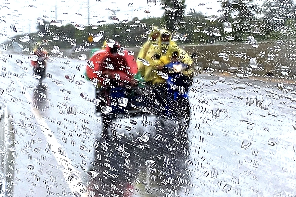 กรมอุตุฯ เตือน 7 วันข้างหน้า ไทยตอนบนมีฝนฟ้าคะนอง ภาคใต้ระวังน้ำท่วมฉับพลัน