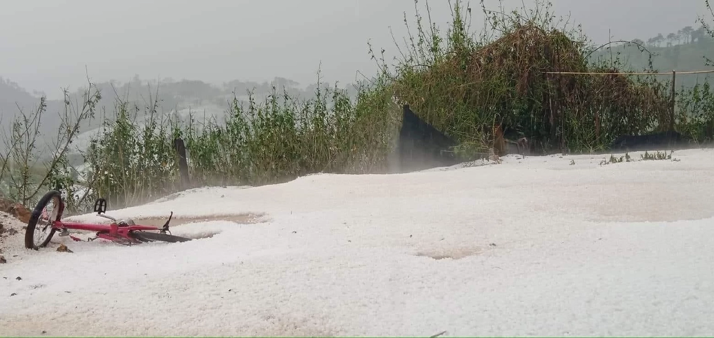 พายุลูกเห็บตกหนักคล้ายหิมะที่ อ.ปาย จ.แม่ฮ่องสอน