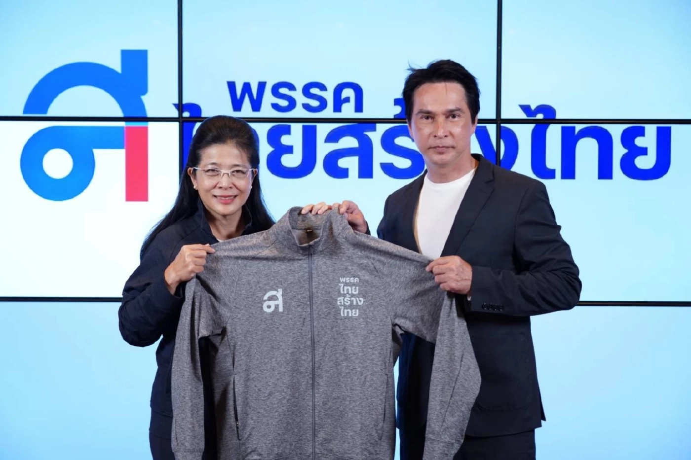 หญิงหน่อยดึง "จอนนี่ แอนโฟเน่" ซบไทยสร้างไทย ดัน Soft power บันเทิงกระตุ้นศก.