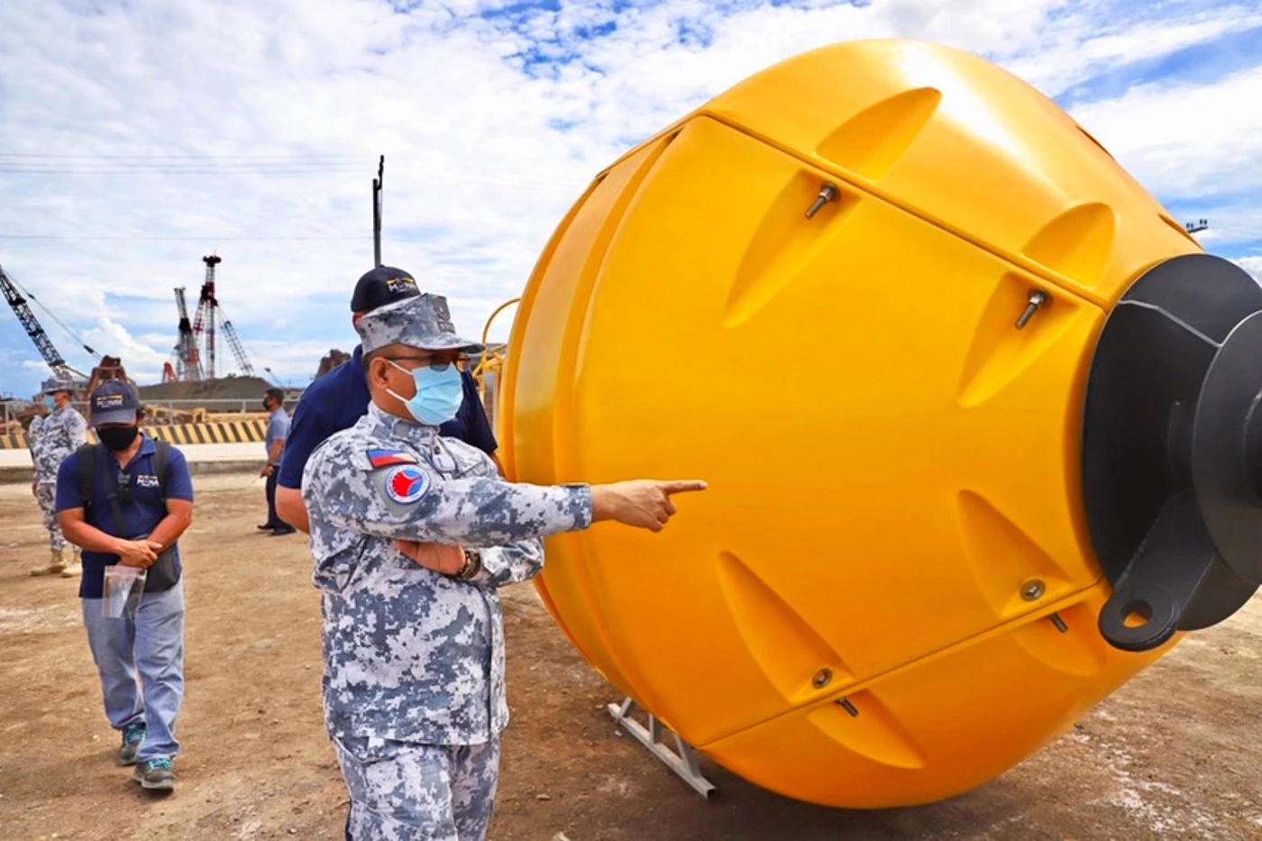 ฟิลิปปินส์รับมาร์กอสด้วยสัญลักษณ์ที่อาจพิพาทกับจีน