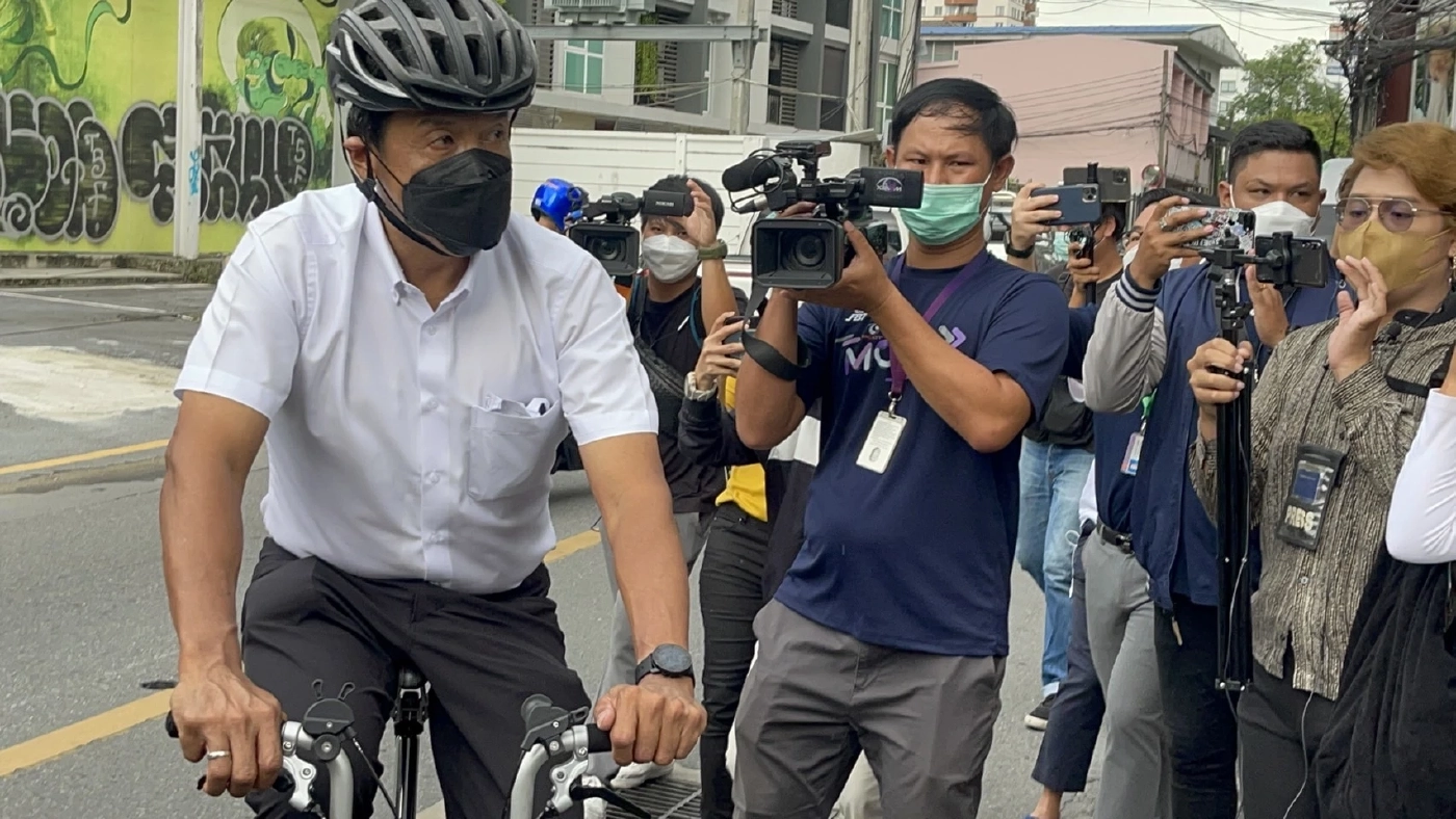 ประชาชนเริ่มออกมารอใช้สิทธิ์เลือกตั้งครั้งแรกในรอบ 9 ปีอย่างคึกคัก