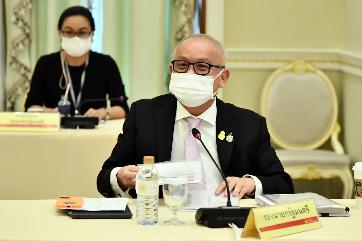สุพัฒนพงษ์ พันธ์มีเชาว์ รองนายกรัฐมนตรี และรมว.กระทรวงพลังงาน