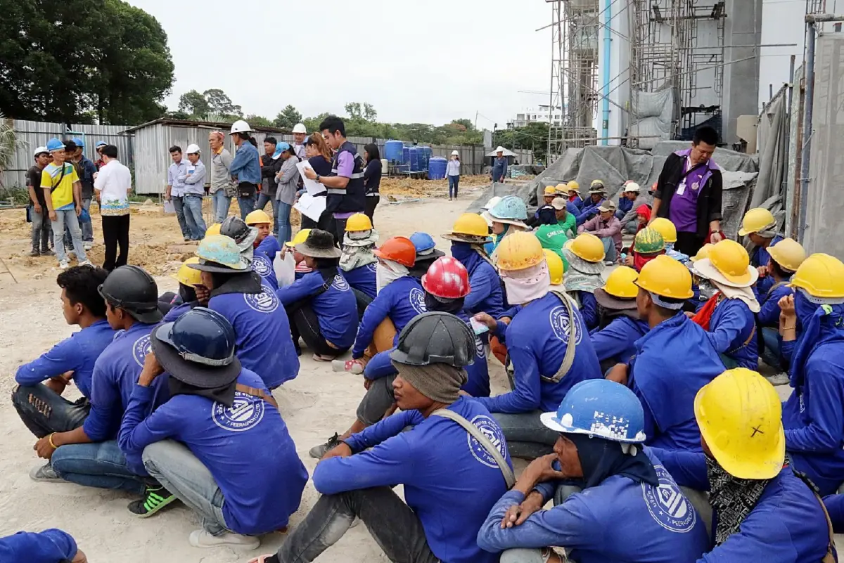 ภาพของผู้ใช้แรงงานซึ่งเป็นกำลังของชาติ