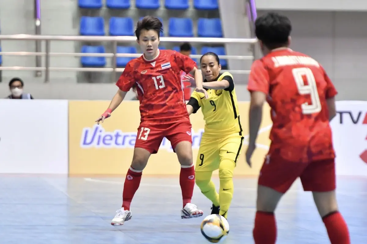 โต๊ะเล็กสาวไทยถลุงมาเลเซีย 4-0 ศึกฟุตซอลหญิงซีเกมส์