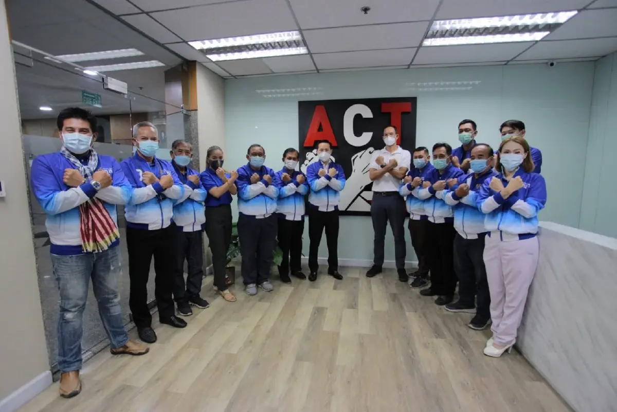 "พรรคกล้า"ขน 12 ผู้สมัครส.ก.ลงนามสัตยาบันร่วมกับ ACT ทำงานไร้โกงลดทุจริต
