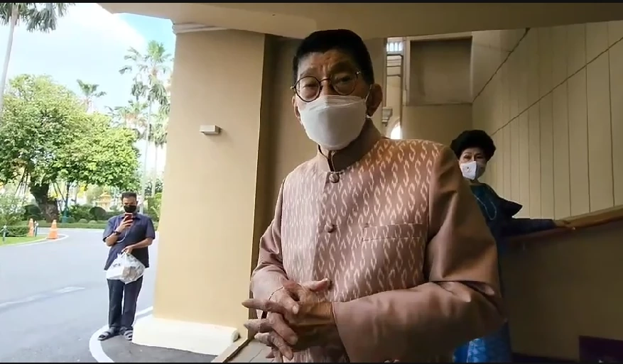 นายวิษณุ เครืองาม รองนายกรัฐมนตรี