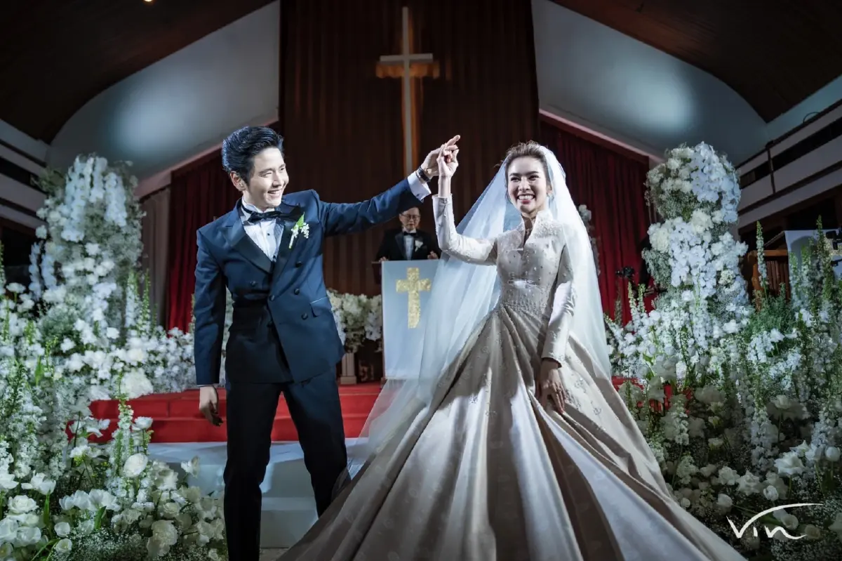 ประมวลภาพสุดประทับใจ โต๋ –ไบรท์ จูงมือวิวาห์หวานในแบบเรียบง่าย