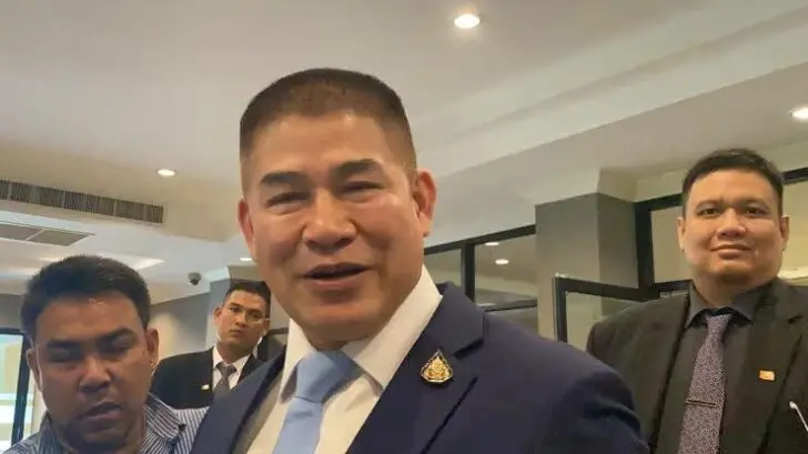  ร้อยเอก ธรรมนัส พรหมเผ่า เลขาธิการพรรคเศรษฐกิจไทย 