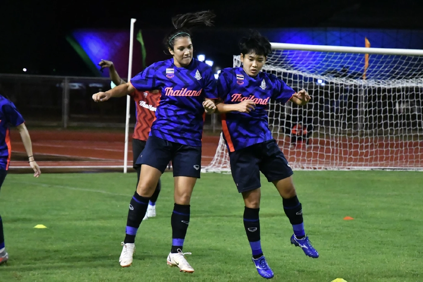 เชียร์ "ชบาแก้ว" ดวลเมียนมาค่ำนี้ "มิโยะ"เผยพร้อมเต็มที่