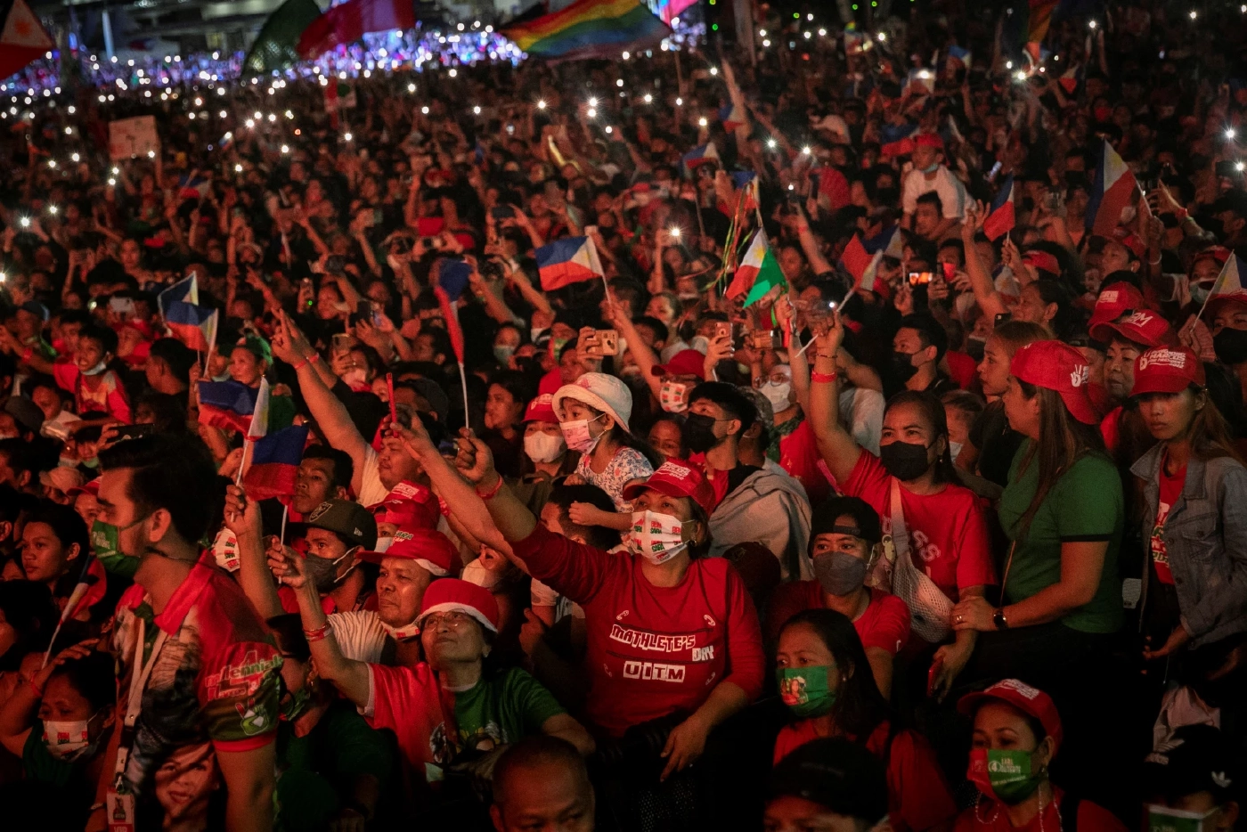 ผู้ชิงตำแหน่งประธานาธิบดีฟิลิปปินส์หาเสียงครั้งสุดท้าย