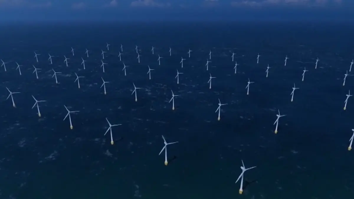 ห่วงโซ่อุตสาหกรรมไฟฟ้าพลังงานลมในไหหลำมูลค่า 50,000 ล้านหยวน (คลิป)