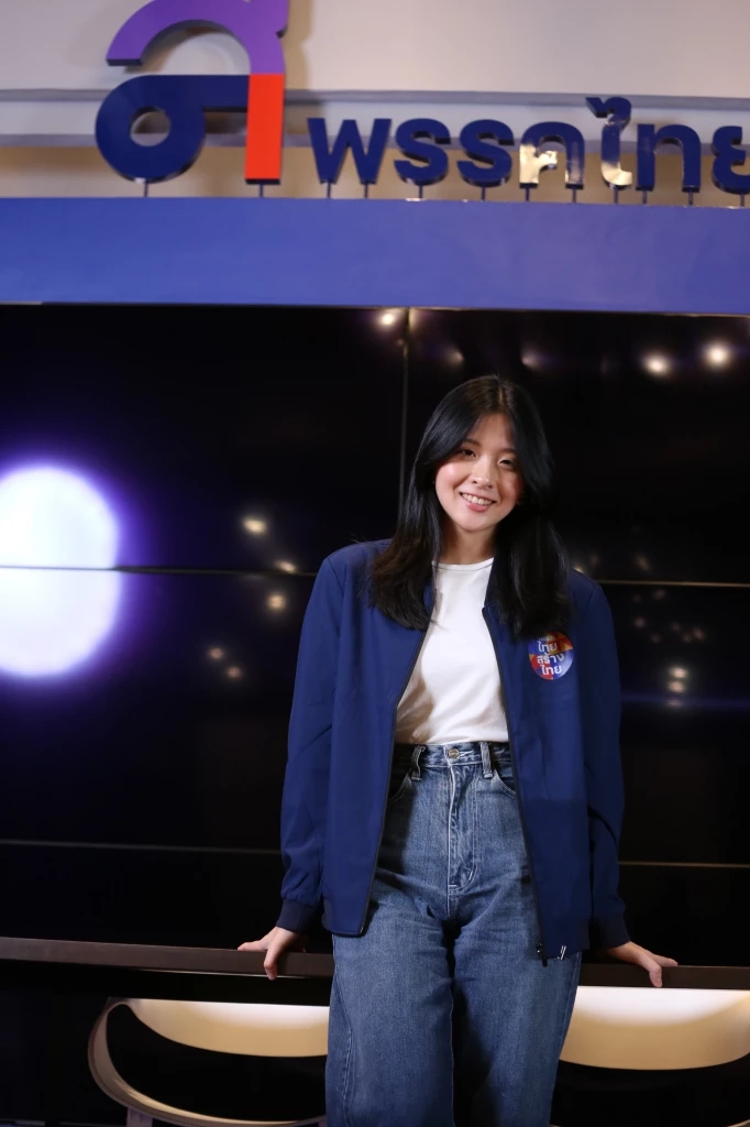 "จินนี่"  ยศสุดา  ลีลาปัญญาเลิศ  คนรุ่นใหม่ทางการเมือง 