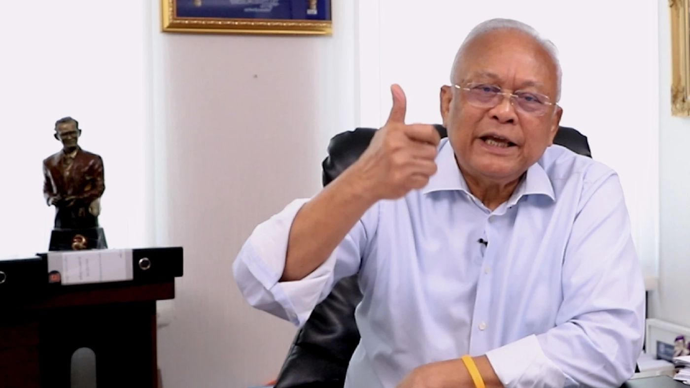 นายสุเทพ เทือกสุบรรณ  ประธานมูลนิธิมวลมหาประชาชนเพื่อการปฏิรูปประเทศไทย (มปท.) 