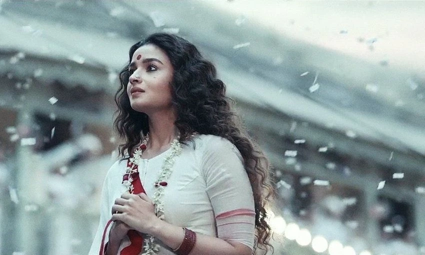 ฮือฮา! "เอ๋ ปารีณา" เอาด้วยเลียนแบบ "คังคุไบ" ถูกโซเชียลแซวปังหรือร่วง