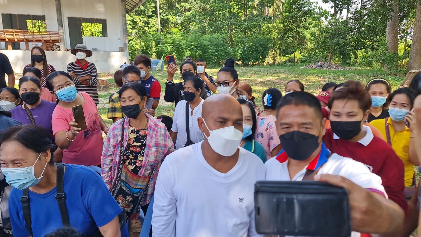 "หมอปลา" พบ "เจ้าอาวาส" ขึ้นป้ายไล่ ยอมรับเสียงอ่อยปมดื่มเหล้าขอสึกใน 3 วัน