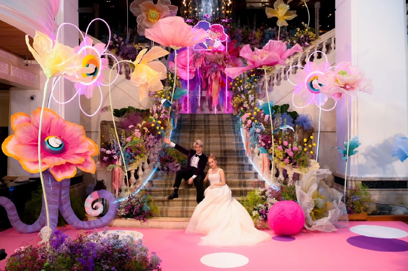 เก็บตกภาพฉลองมงคลสมรส  ปณต เก็ตสึโนวา - เนะ อโณทัย คนดังร่วมงานเพียบ