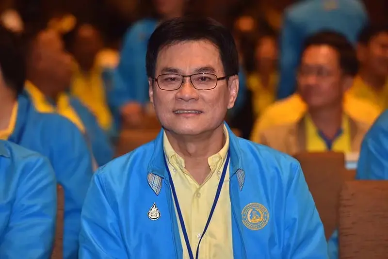 นายจุรินทร์ ลักษณวิศิษฏ์ รองนายกรัฐมนตรี และ รมว.พาณิชย์ ในฐานะหัวหน้าพรรคประชาธิปัตย์