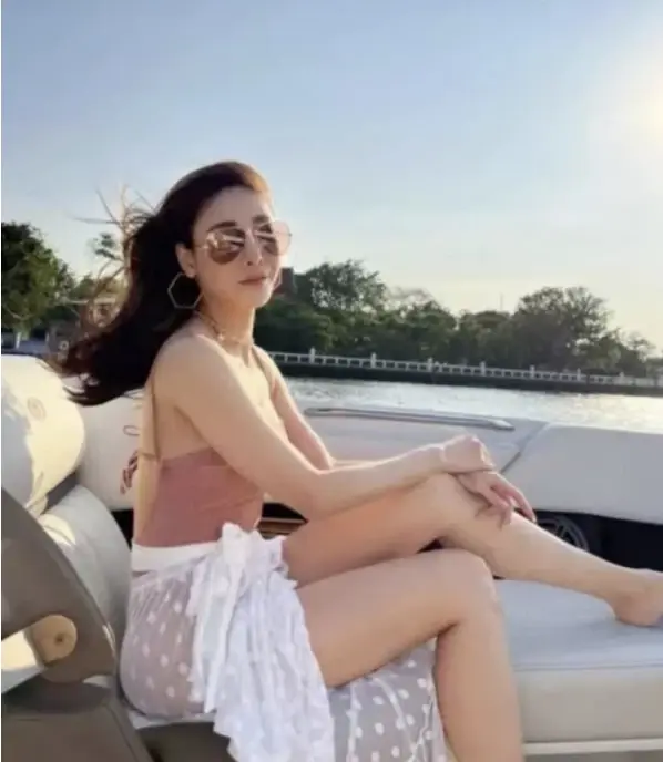 ดาราสาว แตงโม นิดา