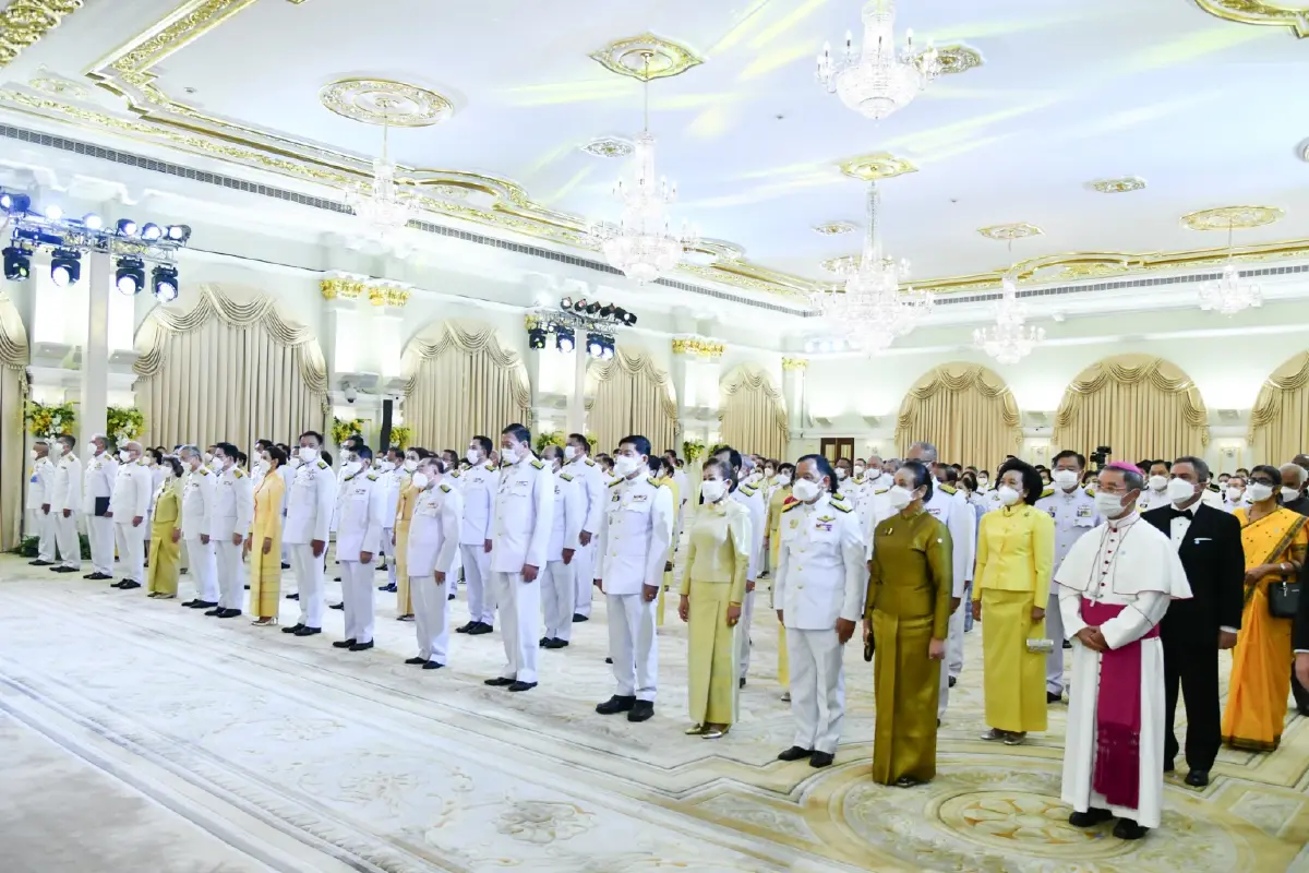 นายกฯ นำครม. ถวายพระพรชัยมงคล "ในหลวง" เนื่องใน "วันฉัตรมงคล"
