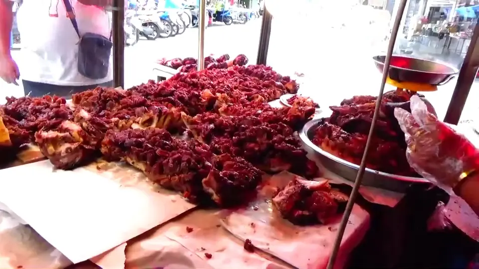 หมูย่างเมืองตรังปรับราคา