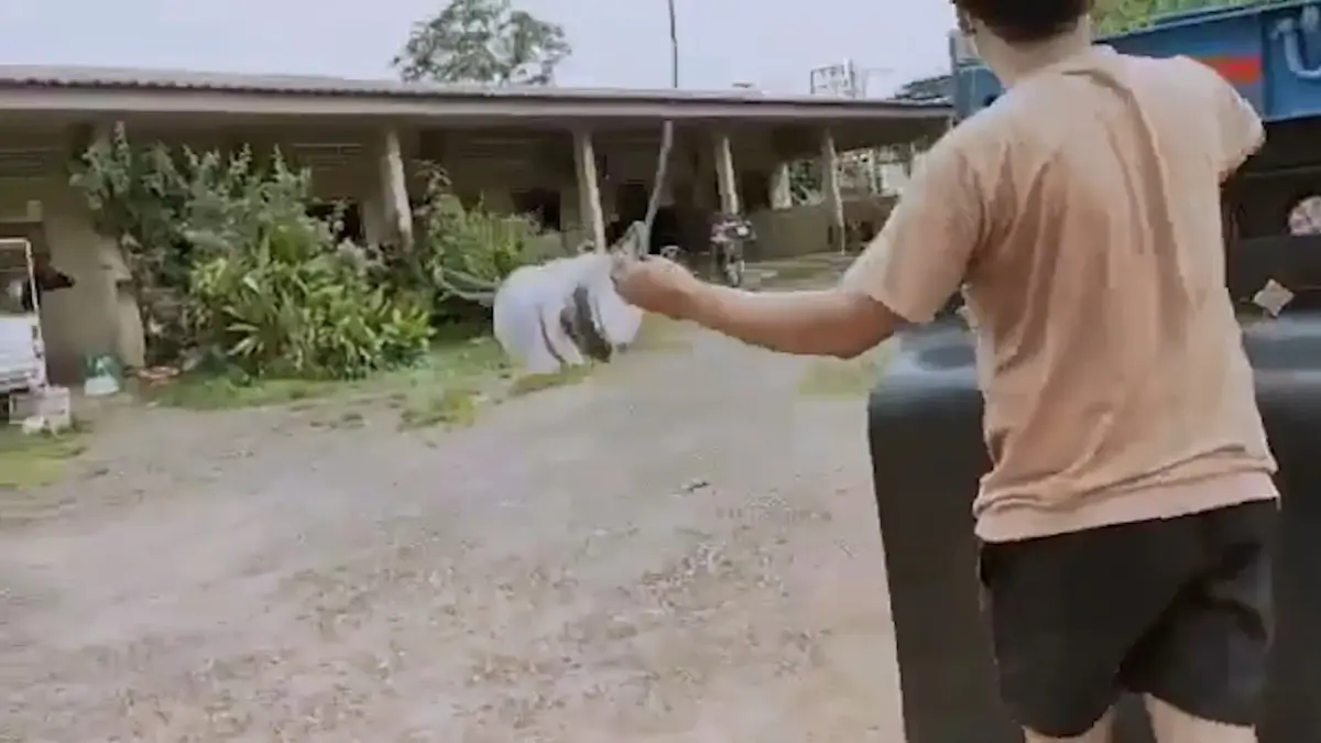 ช่วย “เจ้าตูบ” ถูกถังพลาสติกครอบหัวนานครึ่งเดือน