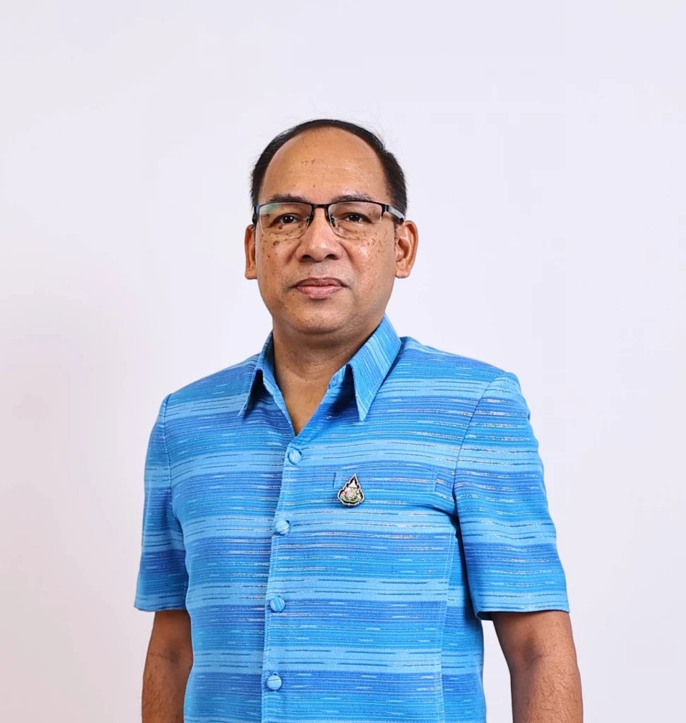 ผู้อำนวยการสำนักงานเศรษฐกิจการเกษตรที่ 8 สุราษฎร์ธานี (สศท.8)