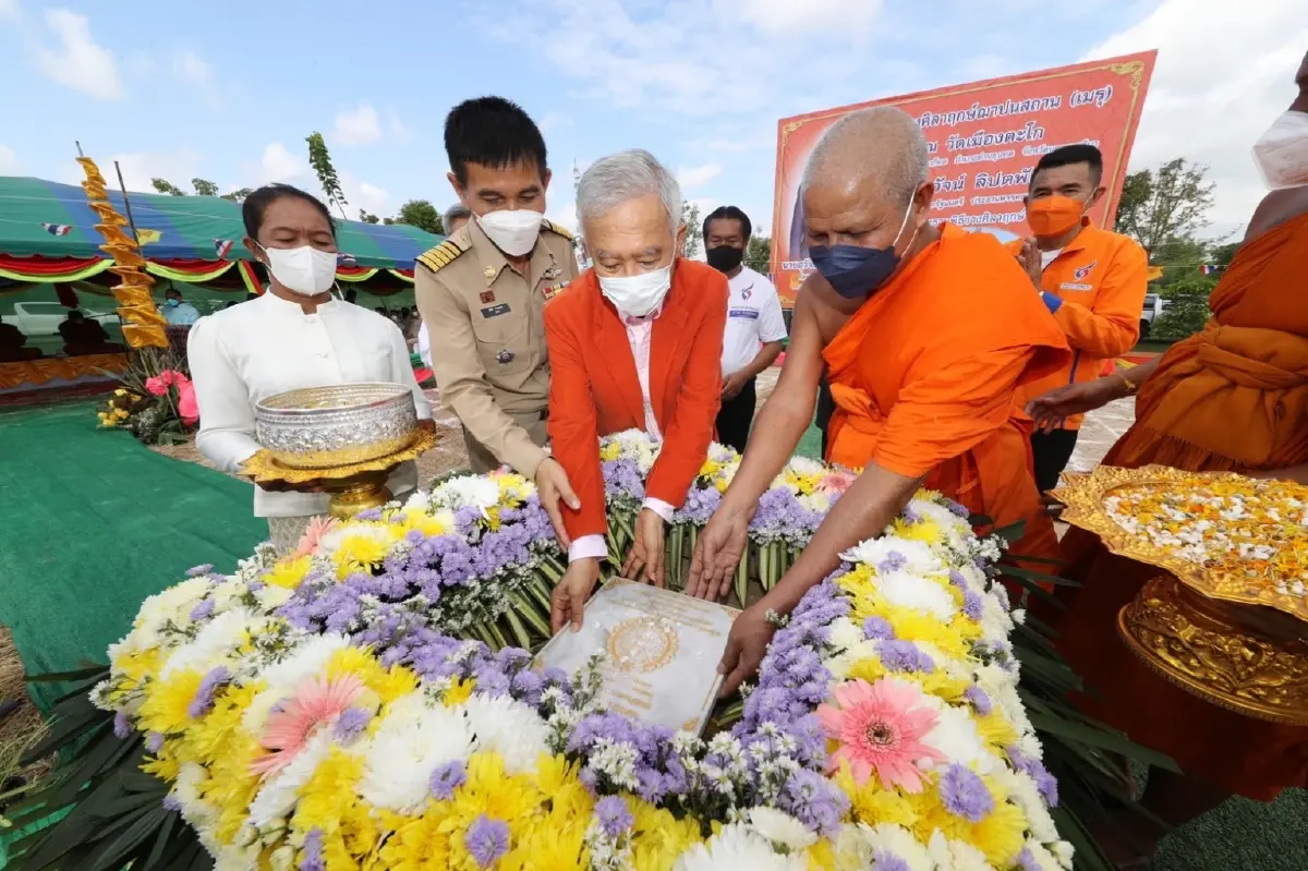 "สุวัจน์"ประกาศขอพาโคราชกลับมายิ่งใหญ่ทางเศรษฐกิจ