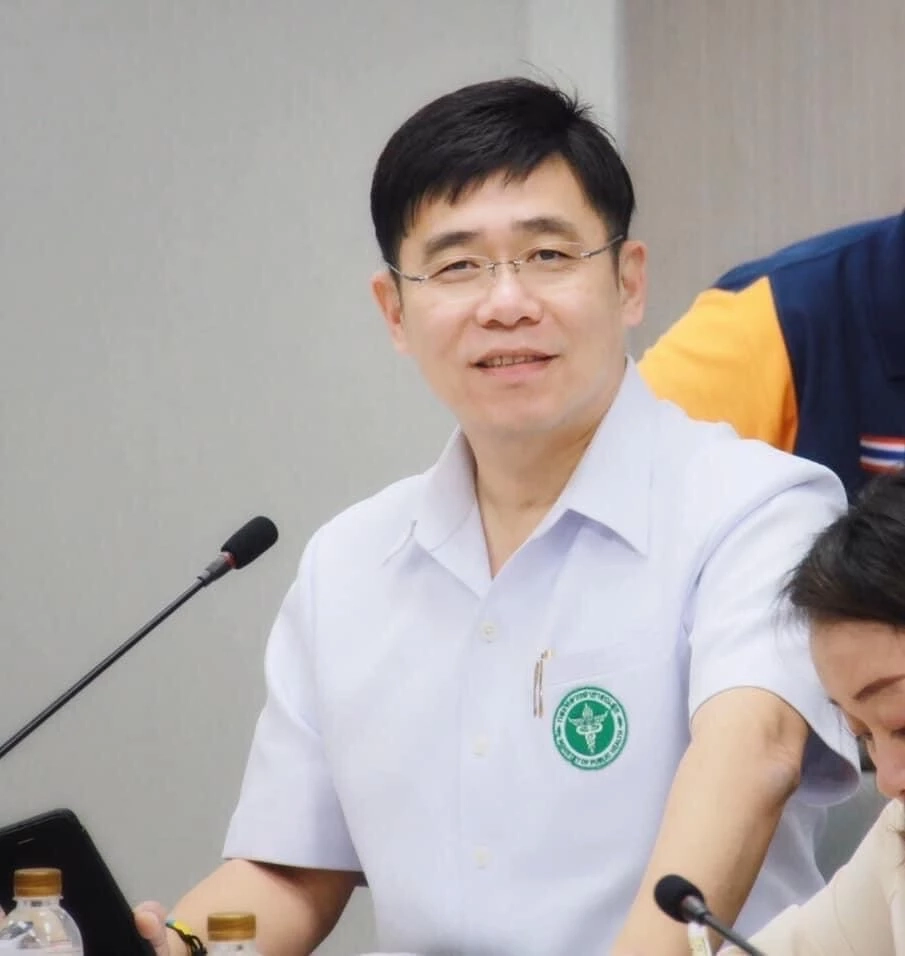 นายแพทย์รุ่งเรือง กิจผาติ หัวหน้าที่ปรึกษาระดับกระทรวง และประธานคณะกรรมการ MIU กระทรวงสาธารณสุข