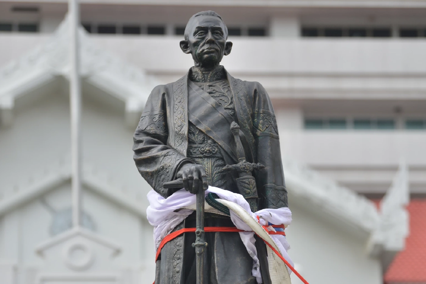 ตร.บวงสรวงอัญเชิญ “พระบรมราชานุสาวรีย์ ร.4” เพื่อบูรณะ