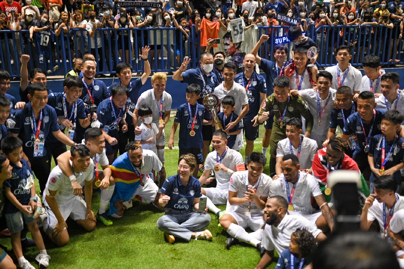 บุรีรัมย์ถล่มประจวบยับ 4-0 ผงาดคว้าแชมป์ลีกคัพสมัย 6