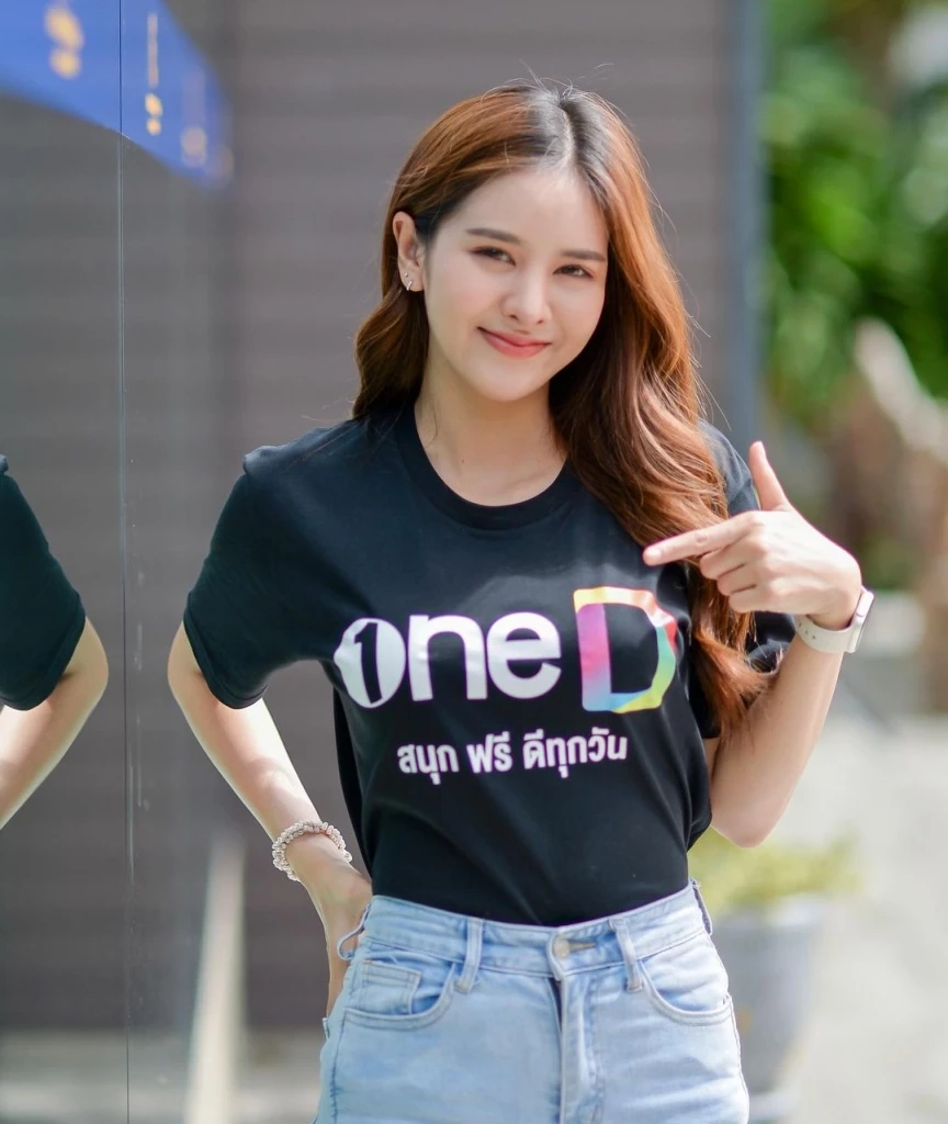 เปิดวาร์ป “อาย ปรียานัฐ” ดีกรีเจ้าแม่ MV ลูกทุ่ง หลังถูกโยงคู่จิ้น “นุ๊ก-ปาย”