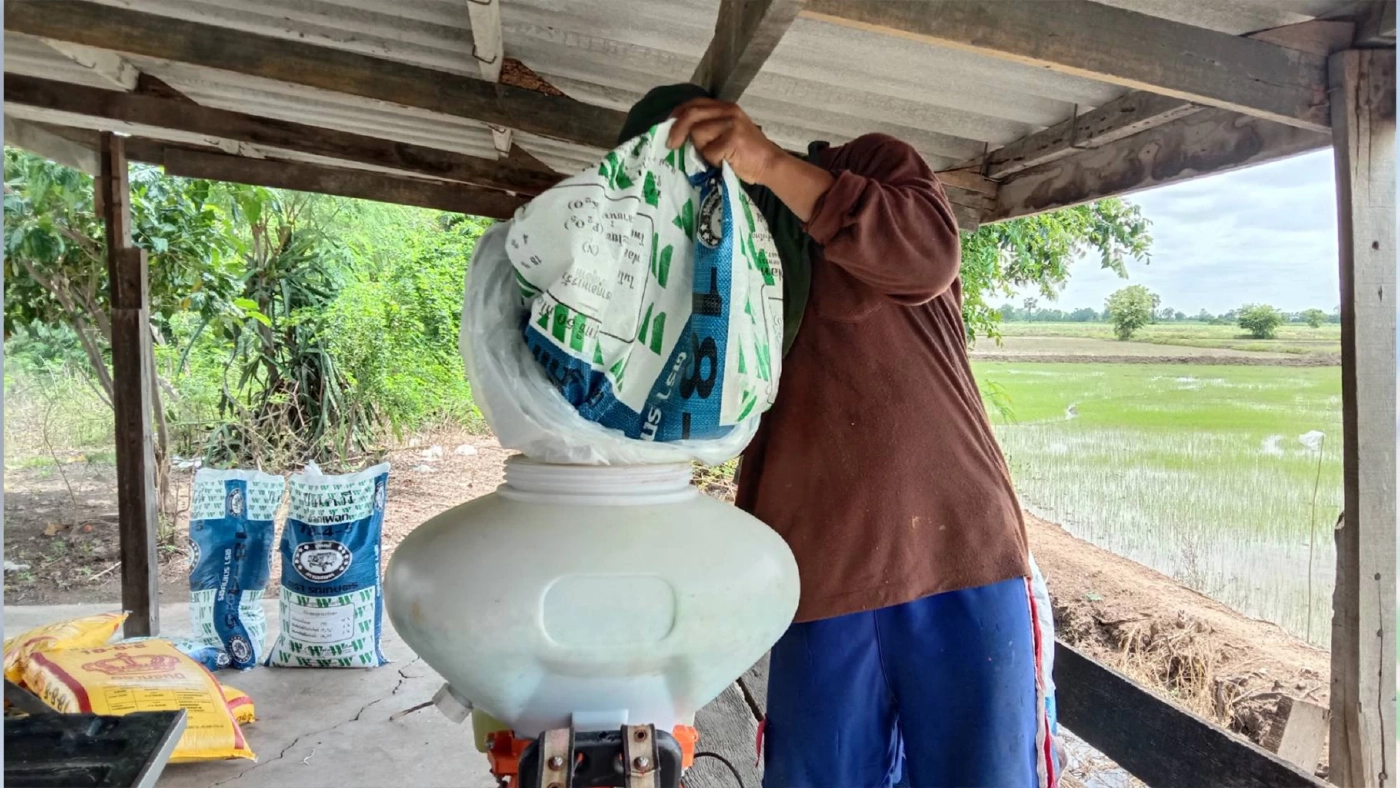 สู้ไม่ไหว!ชาวนาโคราชโอด ปุ๋ยกระสอบละ 1,500 บาท