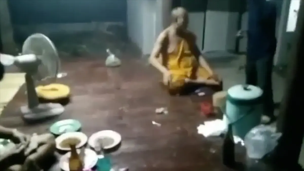 พระเมาเหล้าข่มขู่ผู้ใหญ่บ้าน หนีออกจากวัดแล้ว