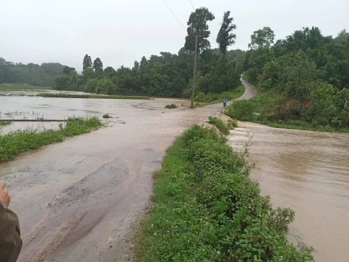 ชาวเชียงใหม่อ่วม ฝนถล่มหนักสุดรอบหลายปี น้ำป่าทะลักเข้าเมืองหลายพื้นที่