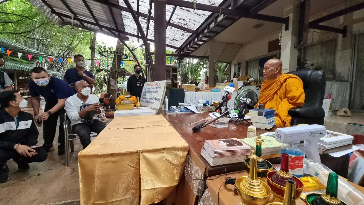 "หมอปลา" พบ "พระพยอม" วอนจัดการพระนอกรีต เปรียบเหมือนขยะ
