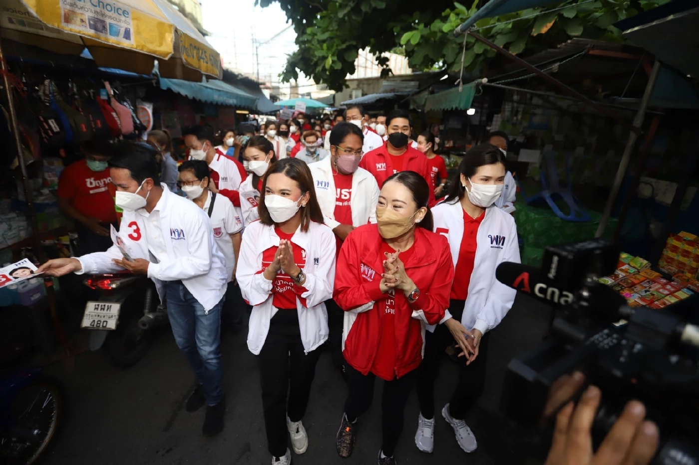 "อุ๊งอิ๊ง"ปลื้มคนถามถึง"ทักษิณ-ยิ่งลักษณ์" บอก 13 ปีไม่อยู่ไทยคนยังจำได้