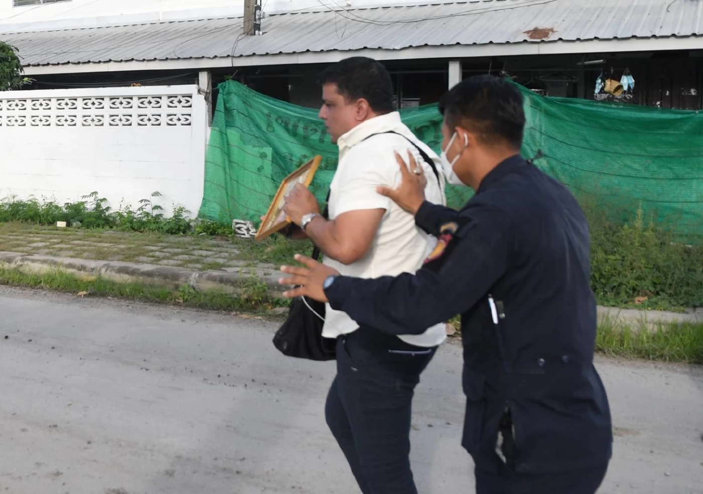 "เค ร้อยล้าน" ป่วนระหว่าง “ตะวัน” ก้าวพ้นเรือนจำ