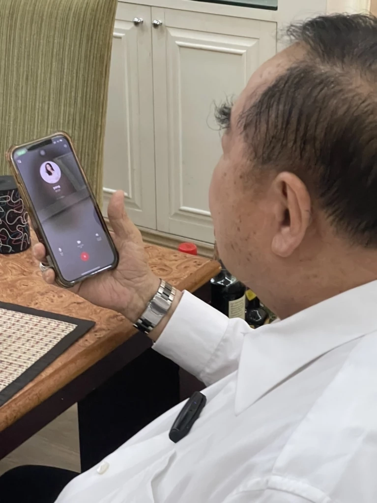 "บิ๊กป้อม"ต่อสายให้กำลังใจ"มาดามแป้ง"หลังเกิดอุบัติเหตุจนจมูกร้าว