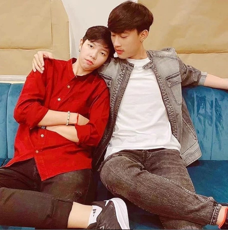 FC ช็อก  “นุ๊ก – ปาย”  ประกาศลดสถานะคู่จิ้น ฝ่ายชายรับมีสาวมาที่บ้านจริง