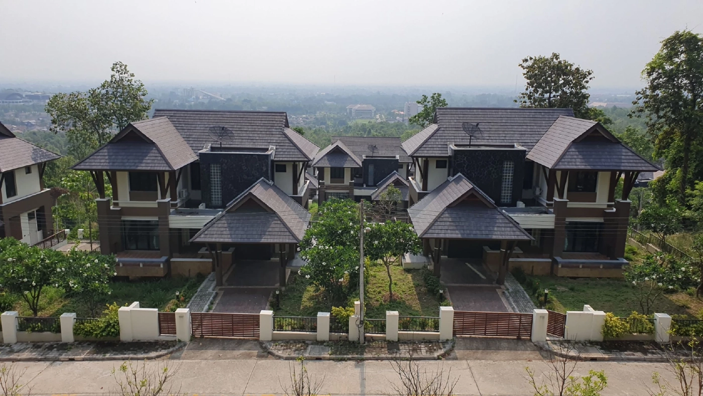 บ้านพักของข้าราชการศาลอุทธรณ์ภาค 5 หรือหมู่บ้านป่าแหว่ง 